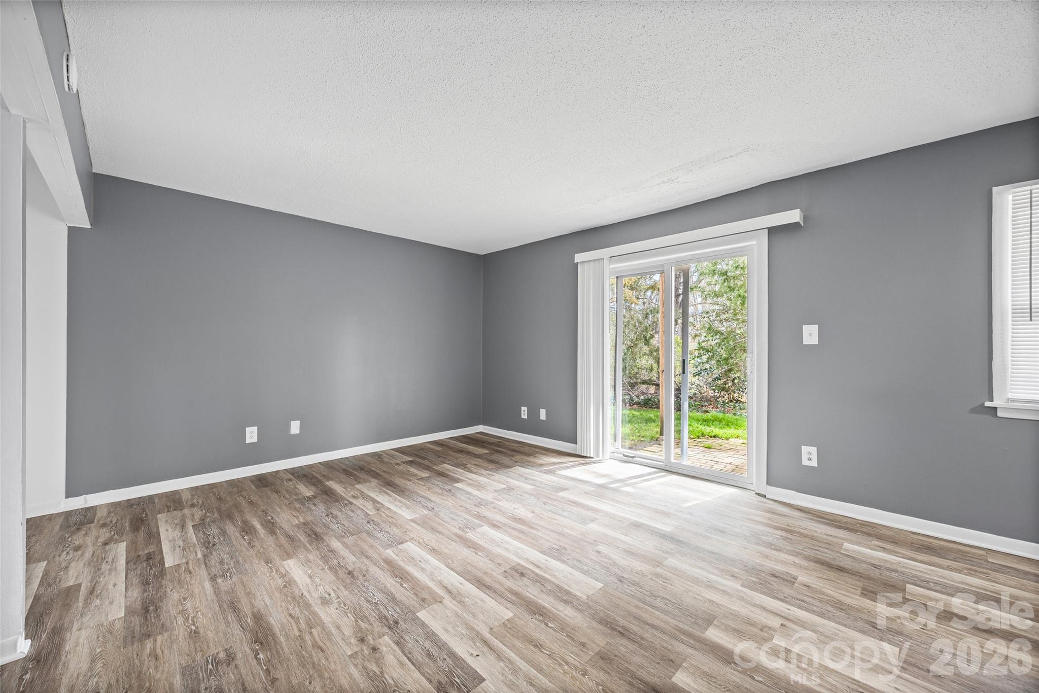 9119 Spyglass Place Charlotte NC 28214