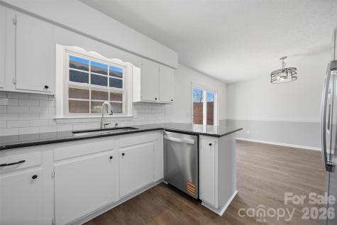 414 7th Street NE Hickory NC 28601