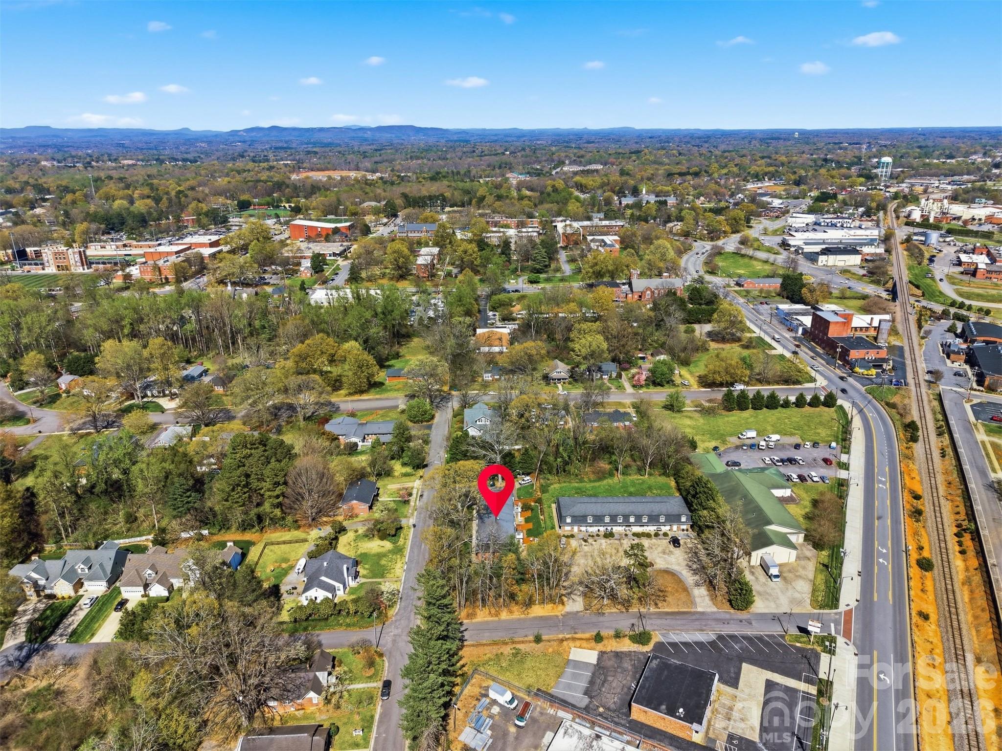 414 7th Street NE Hickory NC 28601