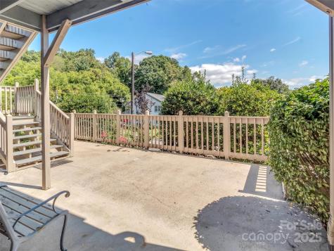 21 Peaceful Way Lake Junaluska NC 28745