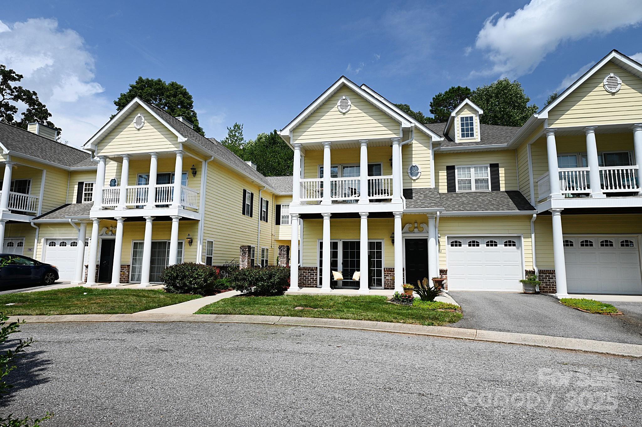 1384 21st Avenue NE Hickory NC 28601