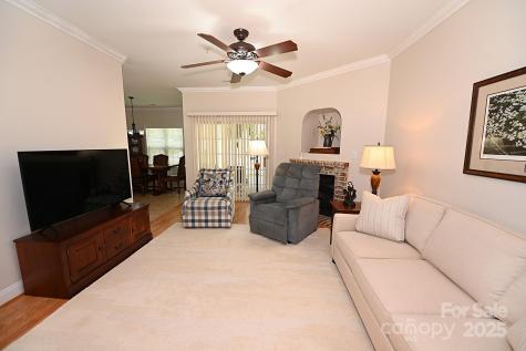 1384 21st Avenue NE Hickory NC 28601