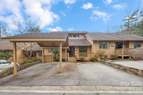 1104 Red Oak Drive Hendersonville NC 28791