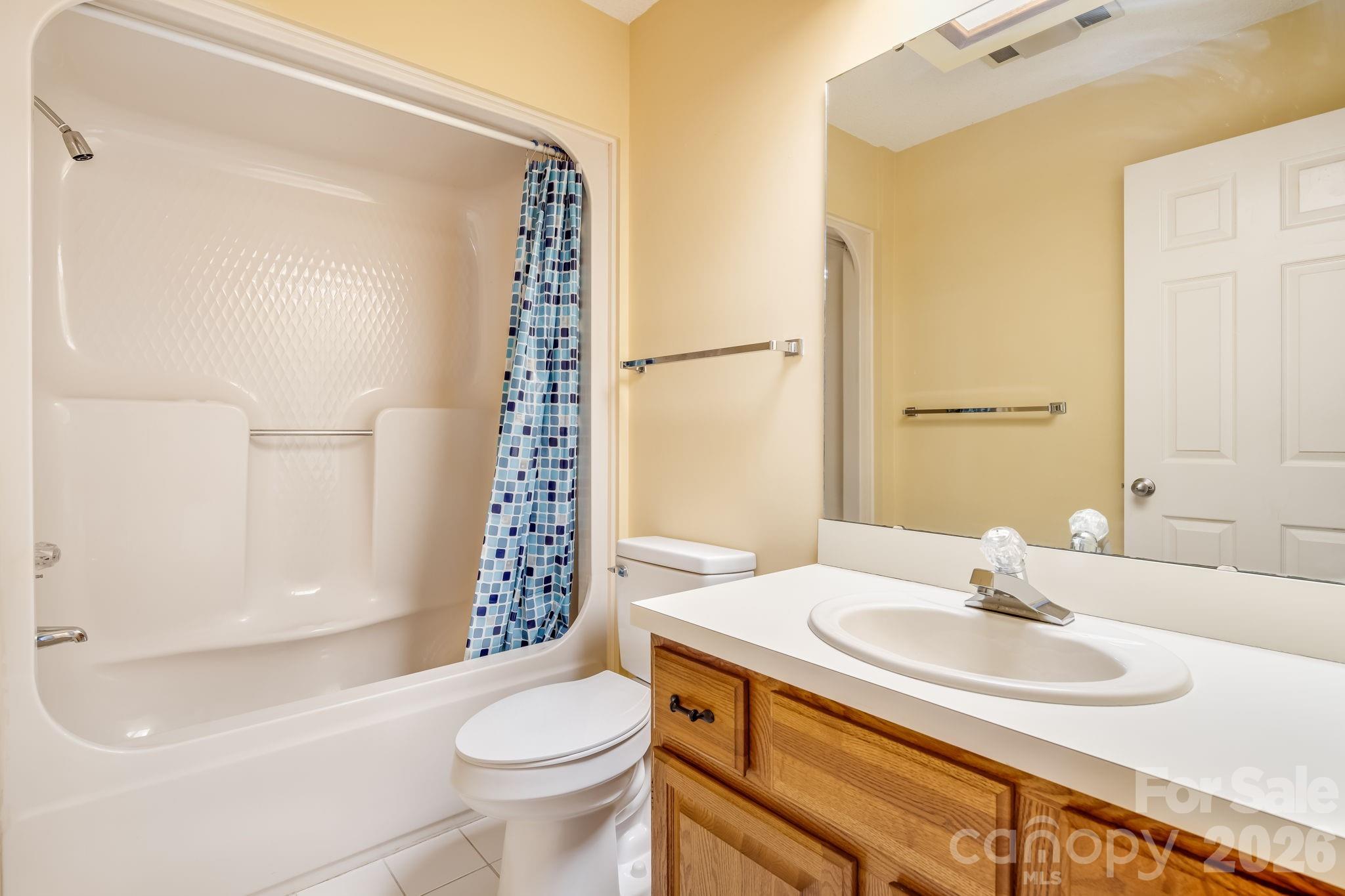 1104 Red Oak Drive Hendersonville NC 28791