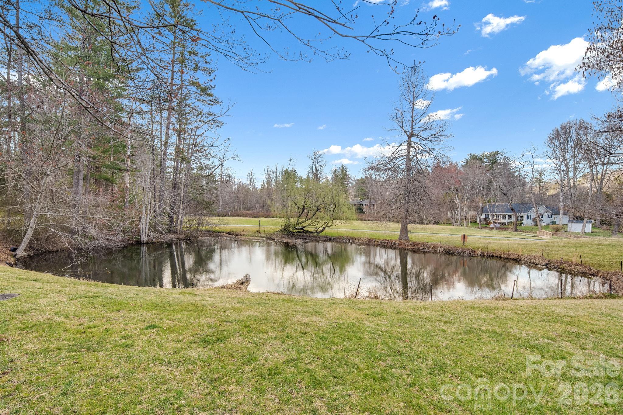 1104 Red Oak Drive Hendersonville NC 28791