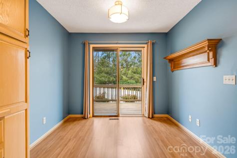 1104 Red Oak Drive Hendersonville NC 28791