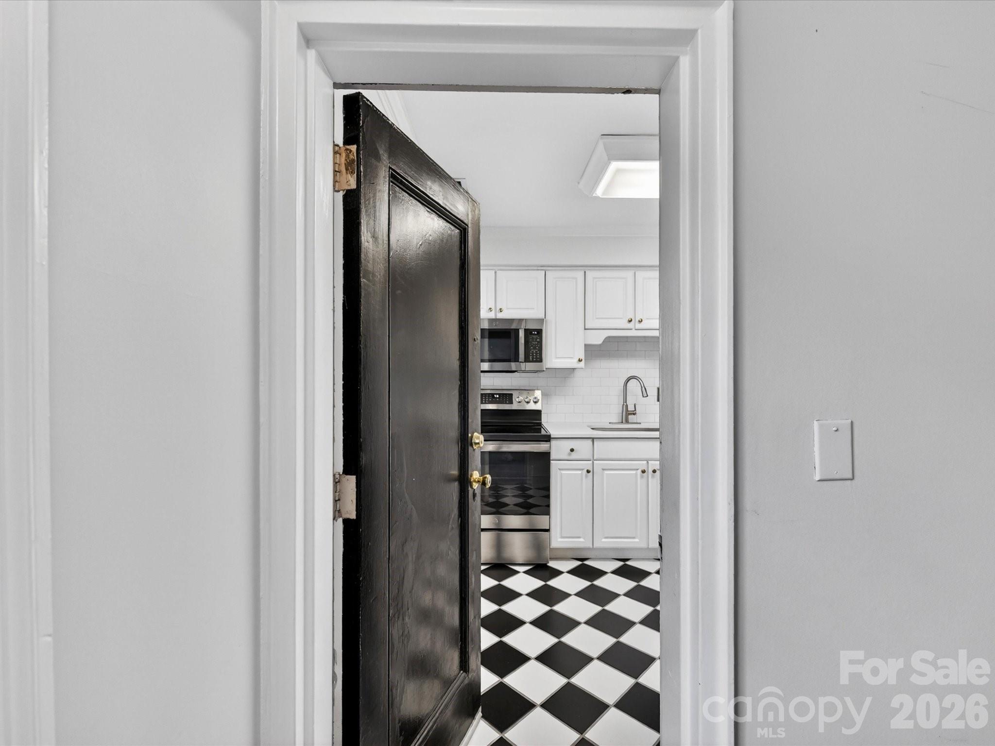 103 S Laurel Avenue Charlotte NC 28207