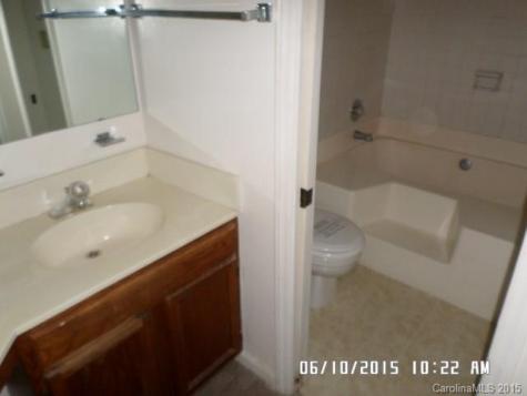 2819 Iron Gate Lane Charlotte NC 28212
