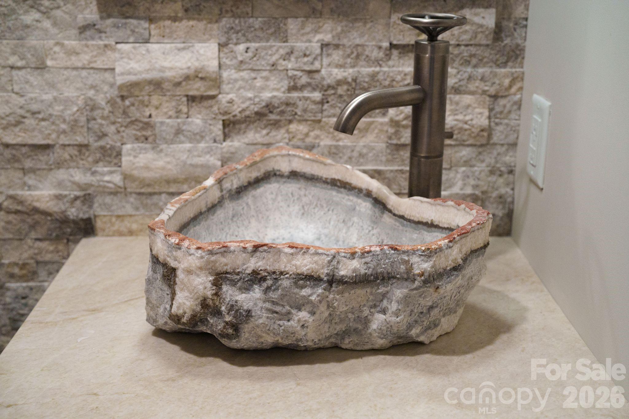 3302 Timber Trail Asheville NC 28804