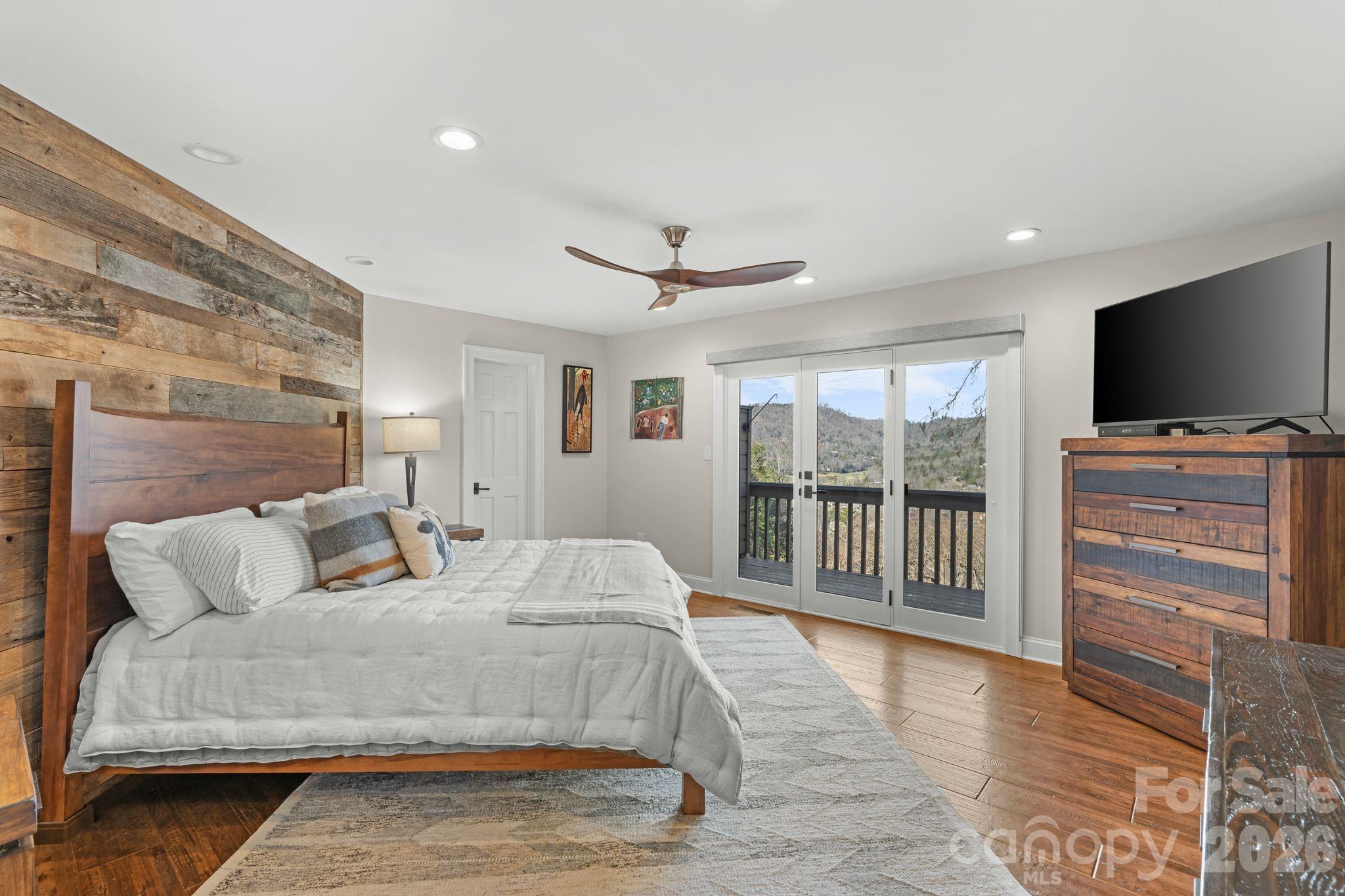 3302 Timber Trail Asheville NC 28804