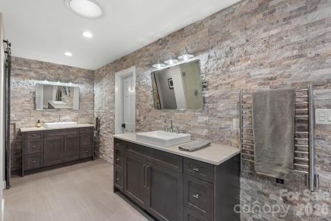 3302 Timber Trail Asheville NC 28804