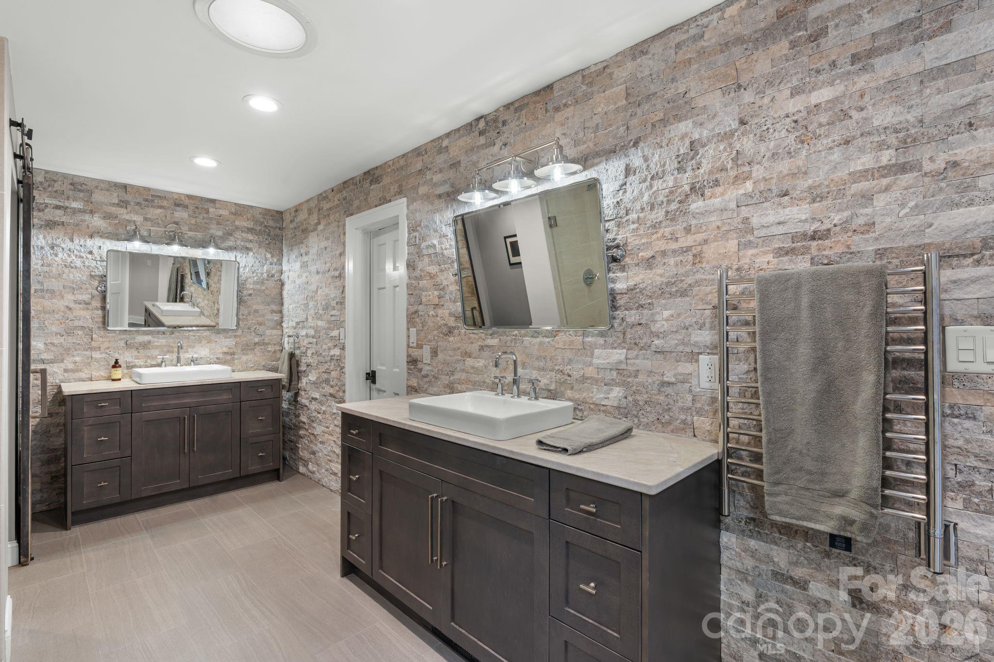 3302 Timber Trail Asheville NC 28804