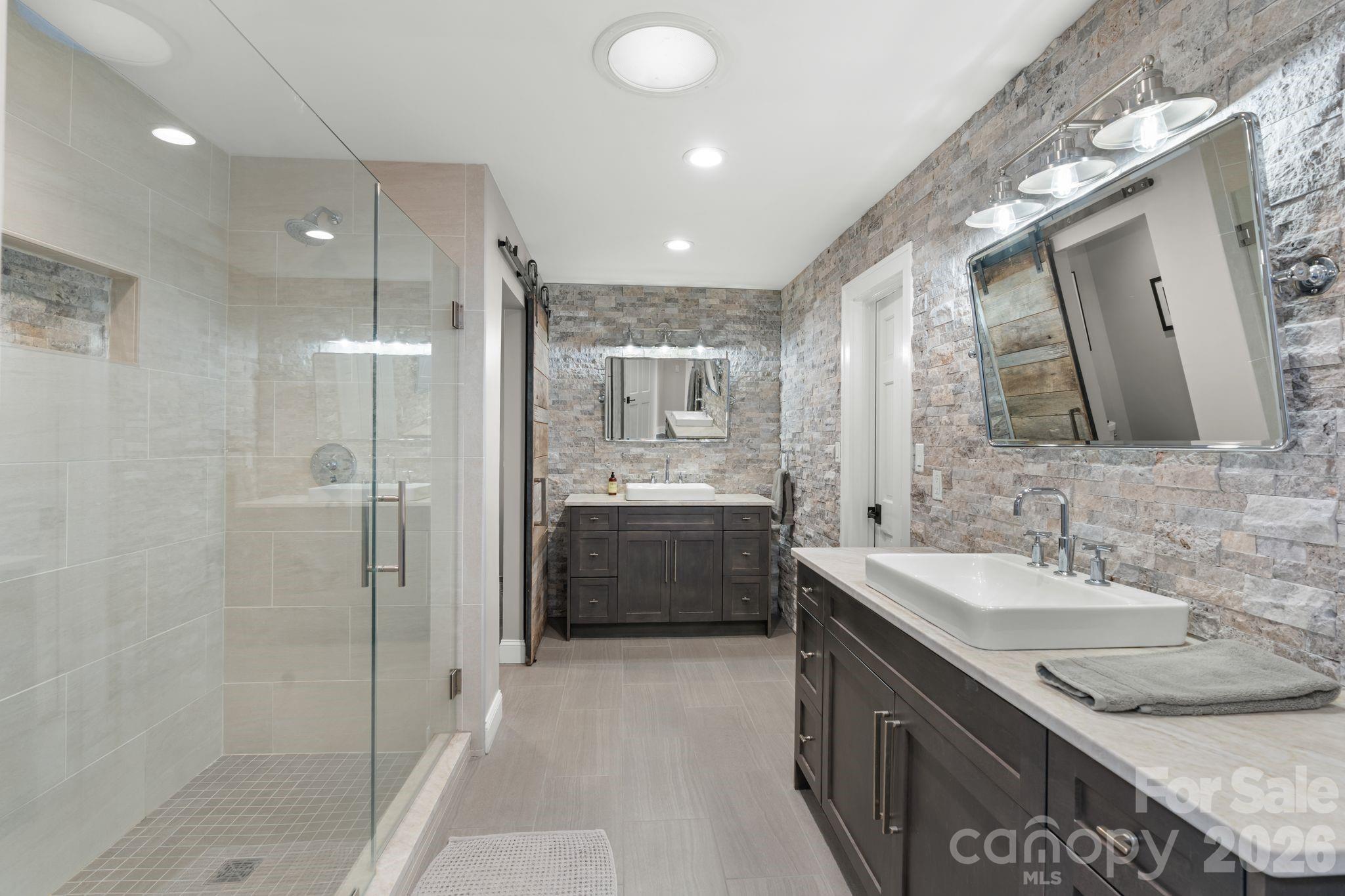 3302 Timber Trail Asheville NC 28804