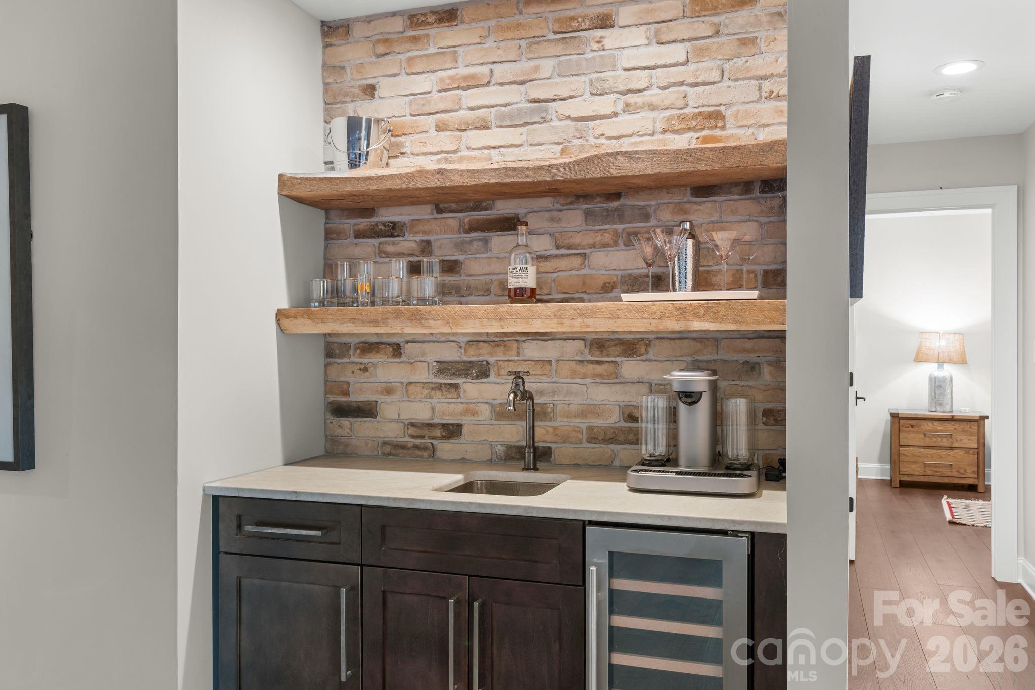 3302 Timber Trail Asheville NC 28804