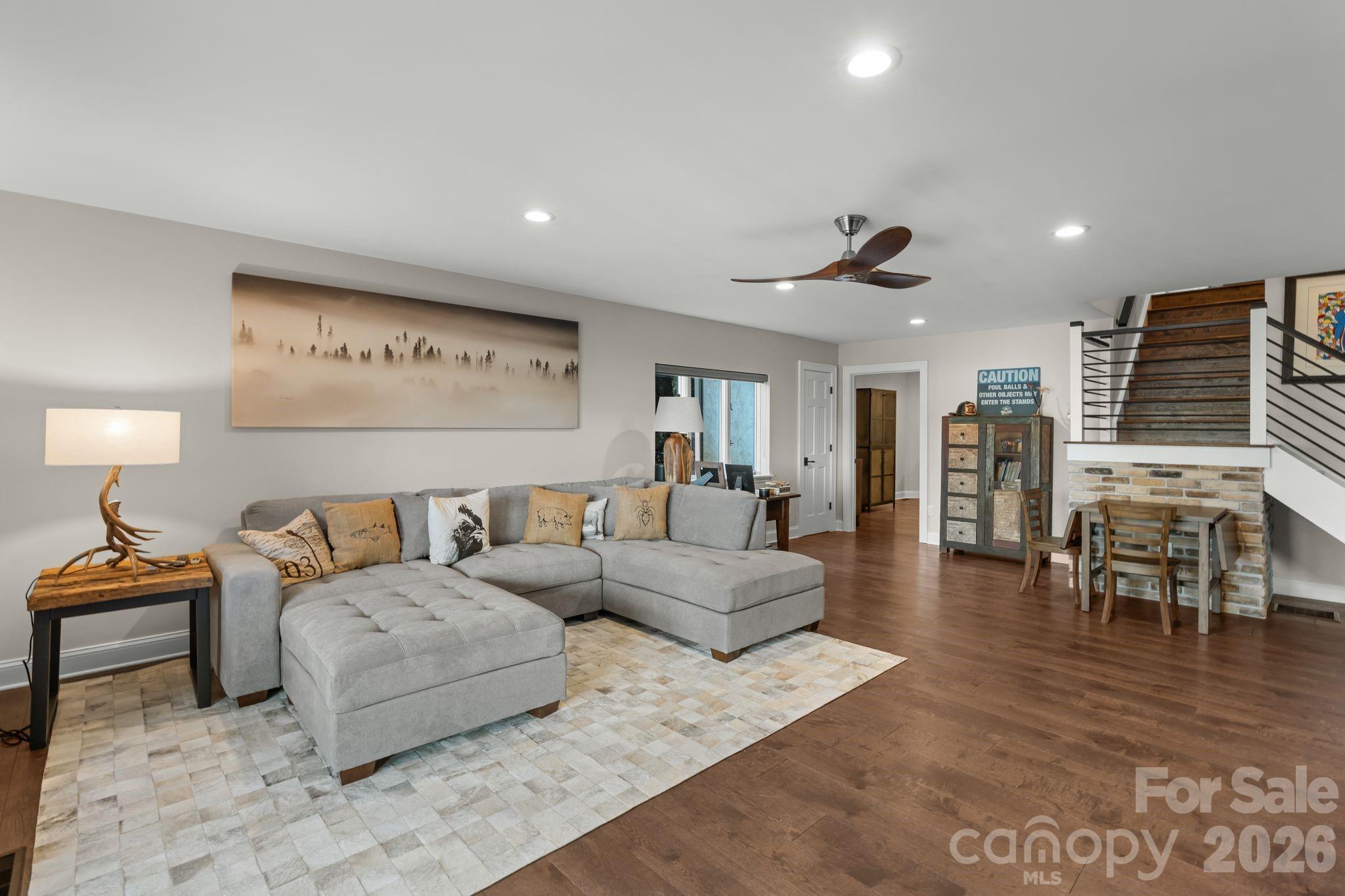 3302 Timber Trail Asheville NC 28804