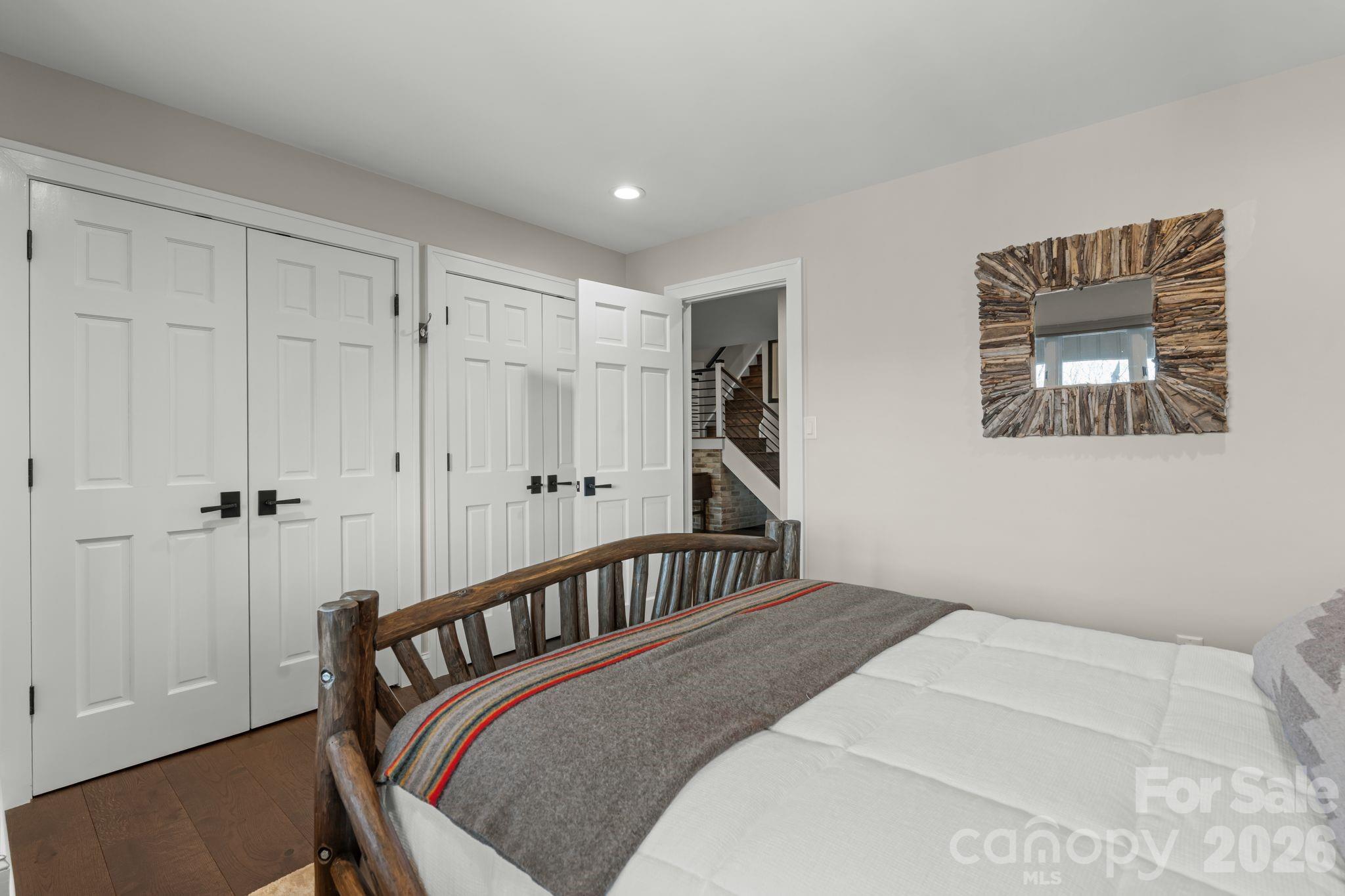 3302 Timber Trail Asheville NC 28804