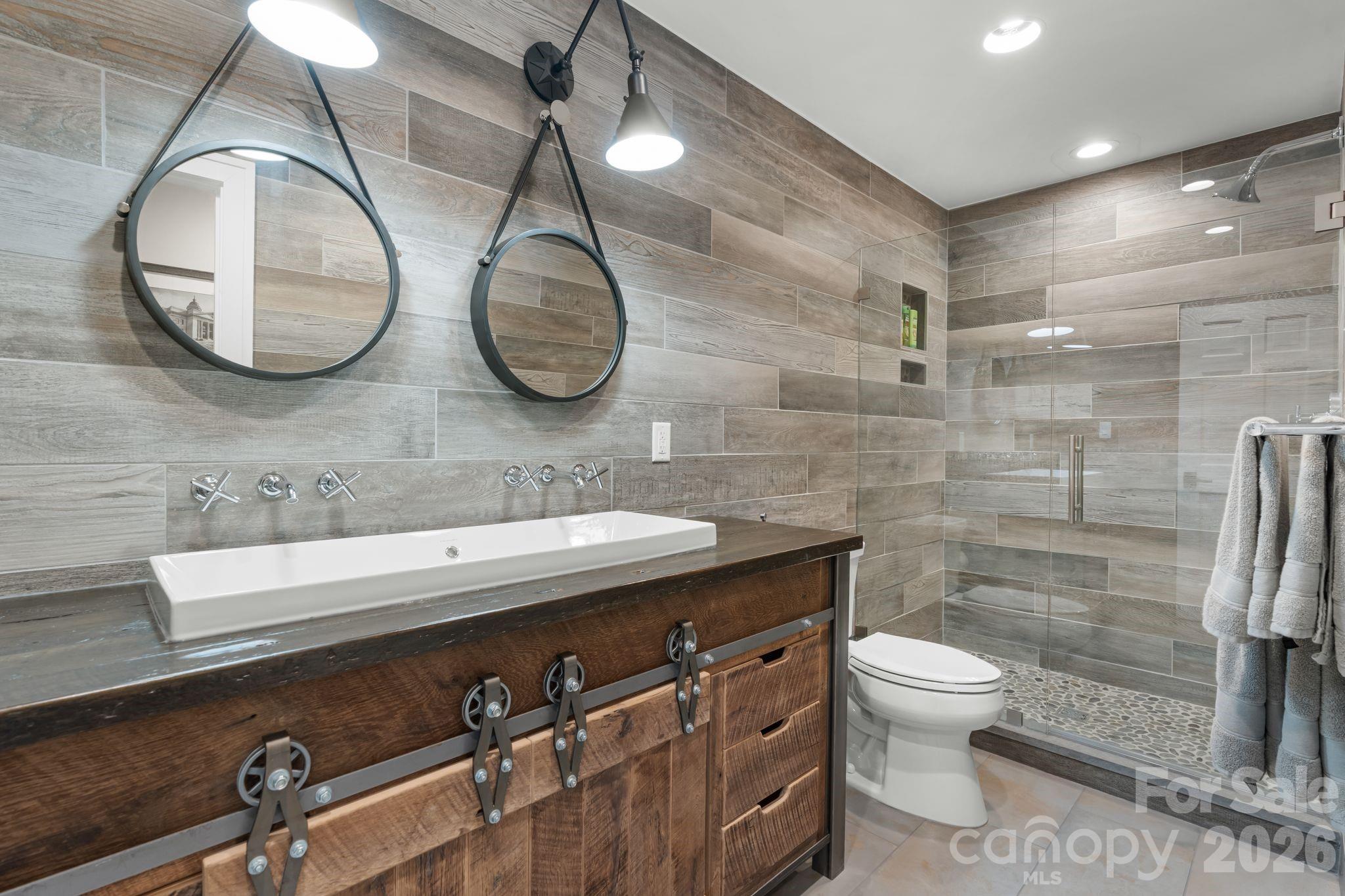 3302 Timber Trail Asheville NC 28804