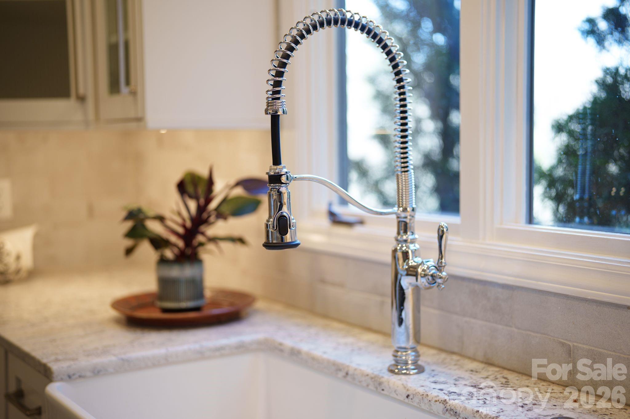 3302 Timber Trail Asheville NC 28804