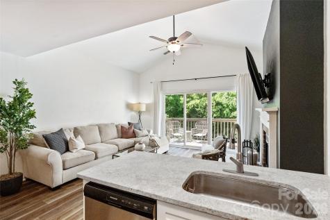 3302 Selwyn Farms Lane Charlotte NC 28209