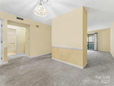1203 Abbey Circle Asheville NC 28805