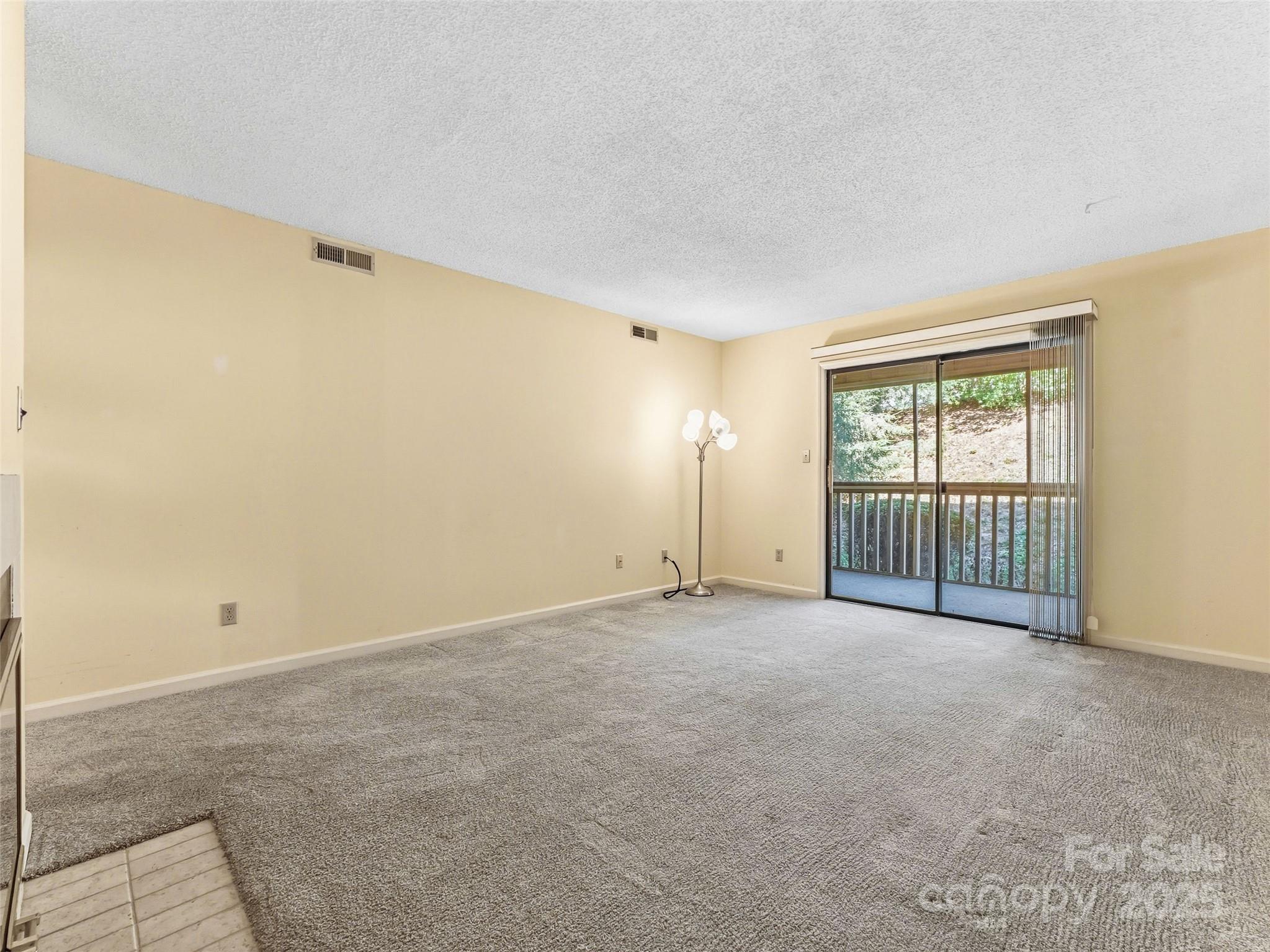 1203 Abbey Circle Asheville NC 28805