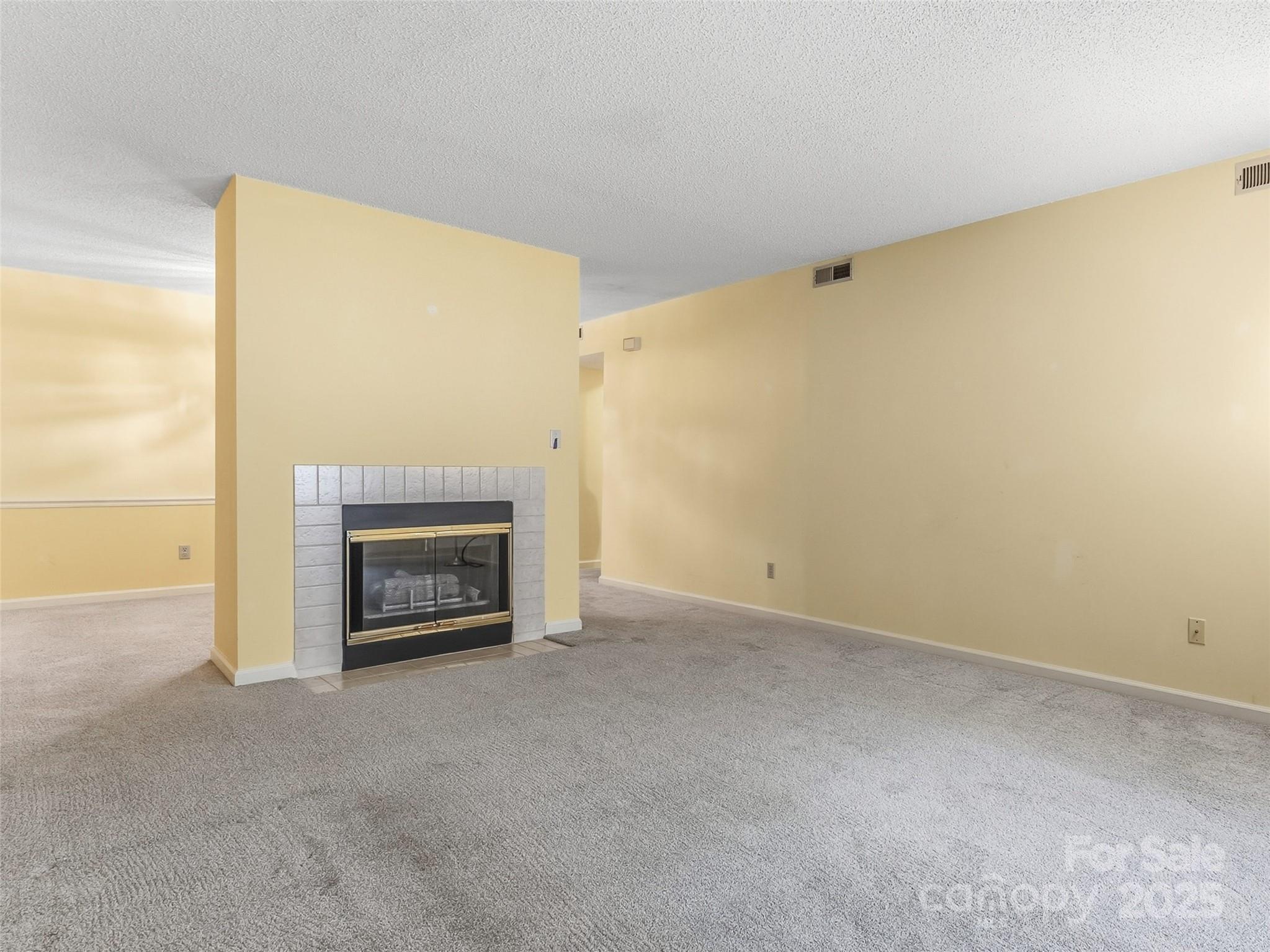 1203 Abbey Circle Asheville NC 28805