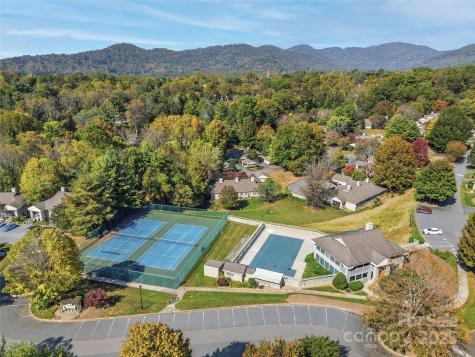 1203 Abbey Circle Asheville NC 28805
