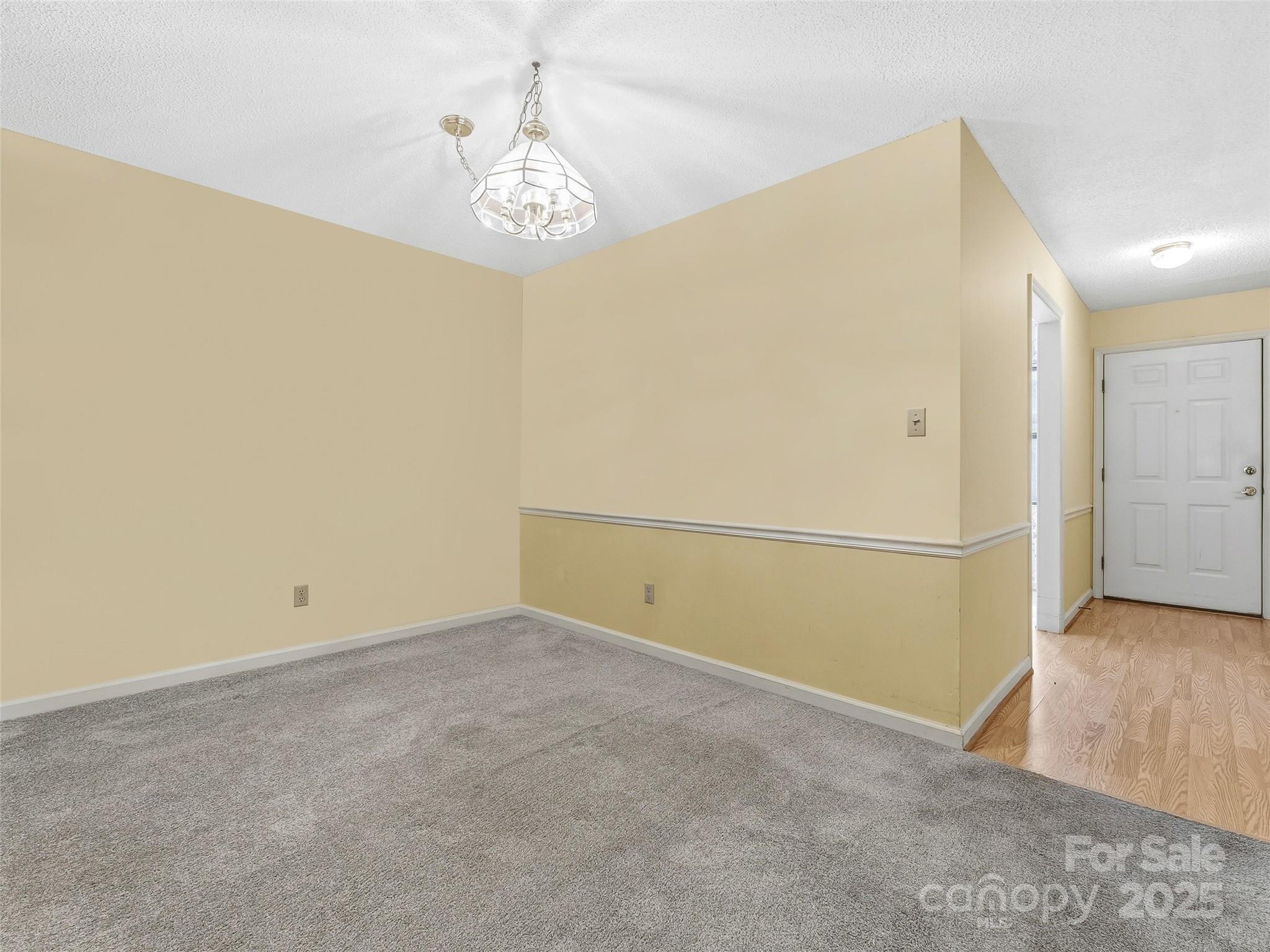 1203 Abbey Circle Asheville NC 28805