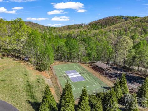 2881 White Oak Mountain Road Columbus NC 28722
