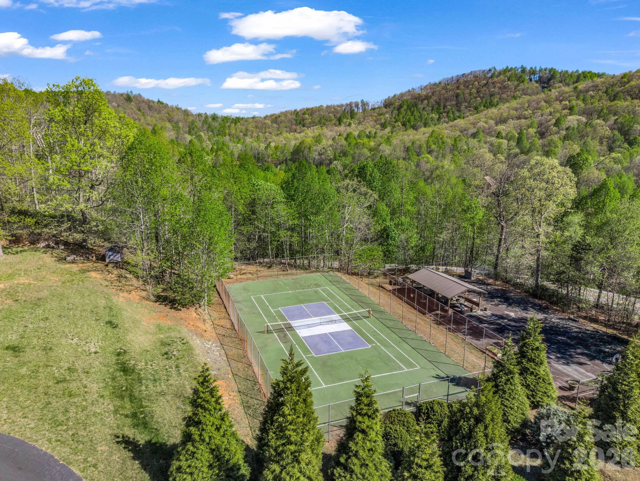 2881 White Oak Mountain Road Columbus NC 28722