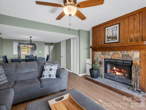 2881 White Oak Mountain Road Columbus NC 28722