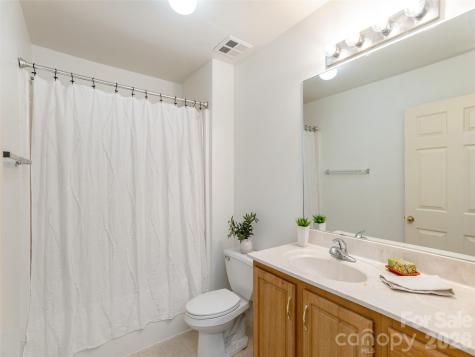 702 Carlyle Way Asheville NC 28803