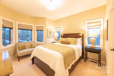 120 Pleasant View Boulevard Sugar Mountain NC 28604