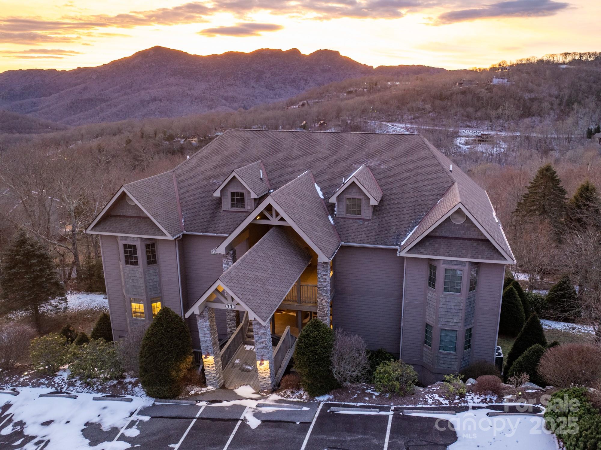 120 Pleasant View Boulevard Sugar Mountain NC 28604
