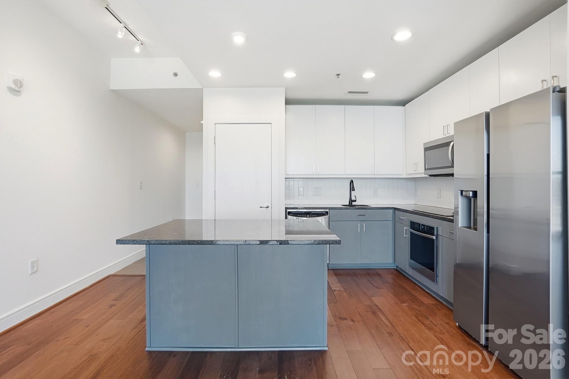 333 W Trade Street Charlotte NC 28202