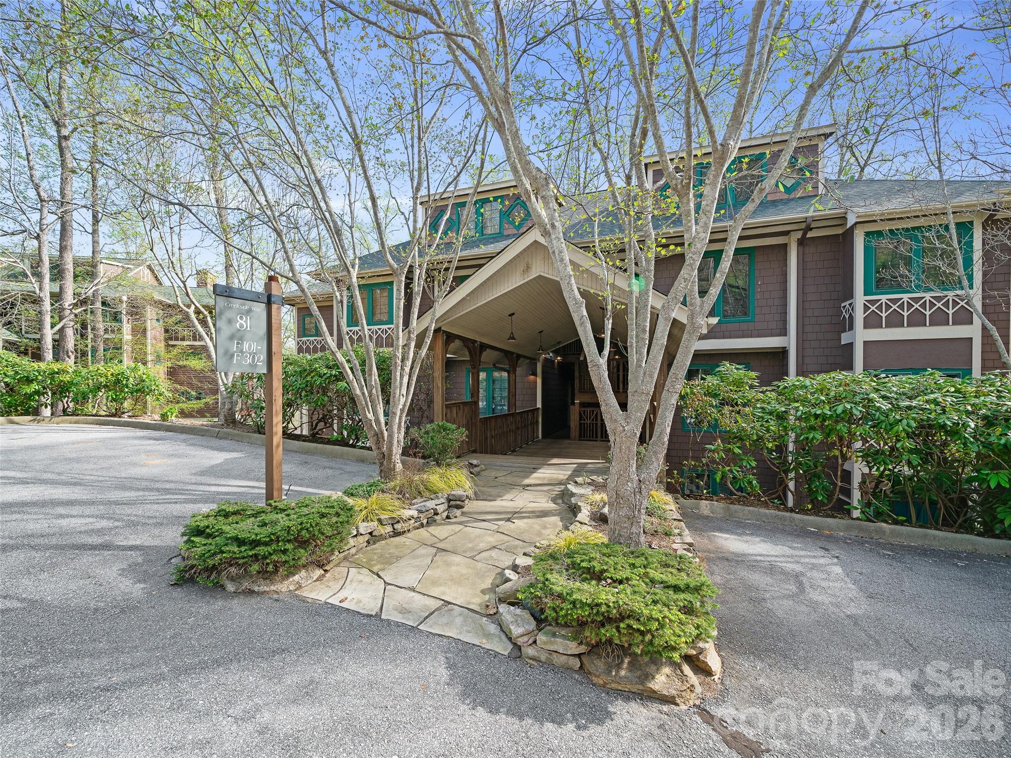 81 Creekside Way Burnsville NC 28714
