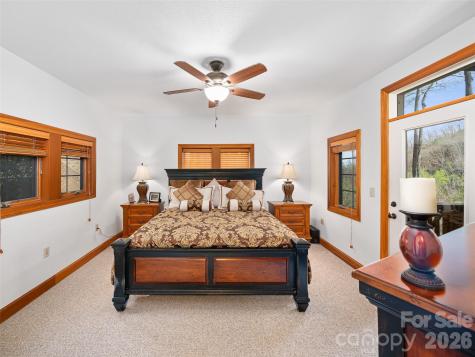 81 Creekside Way Burnsville NC 28714