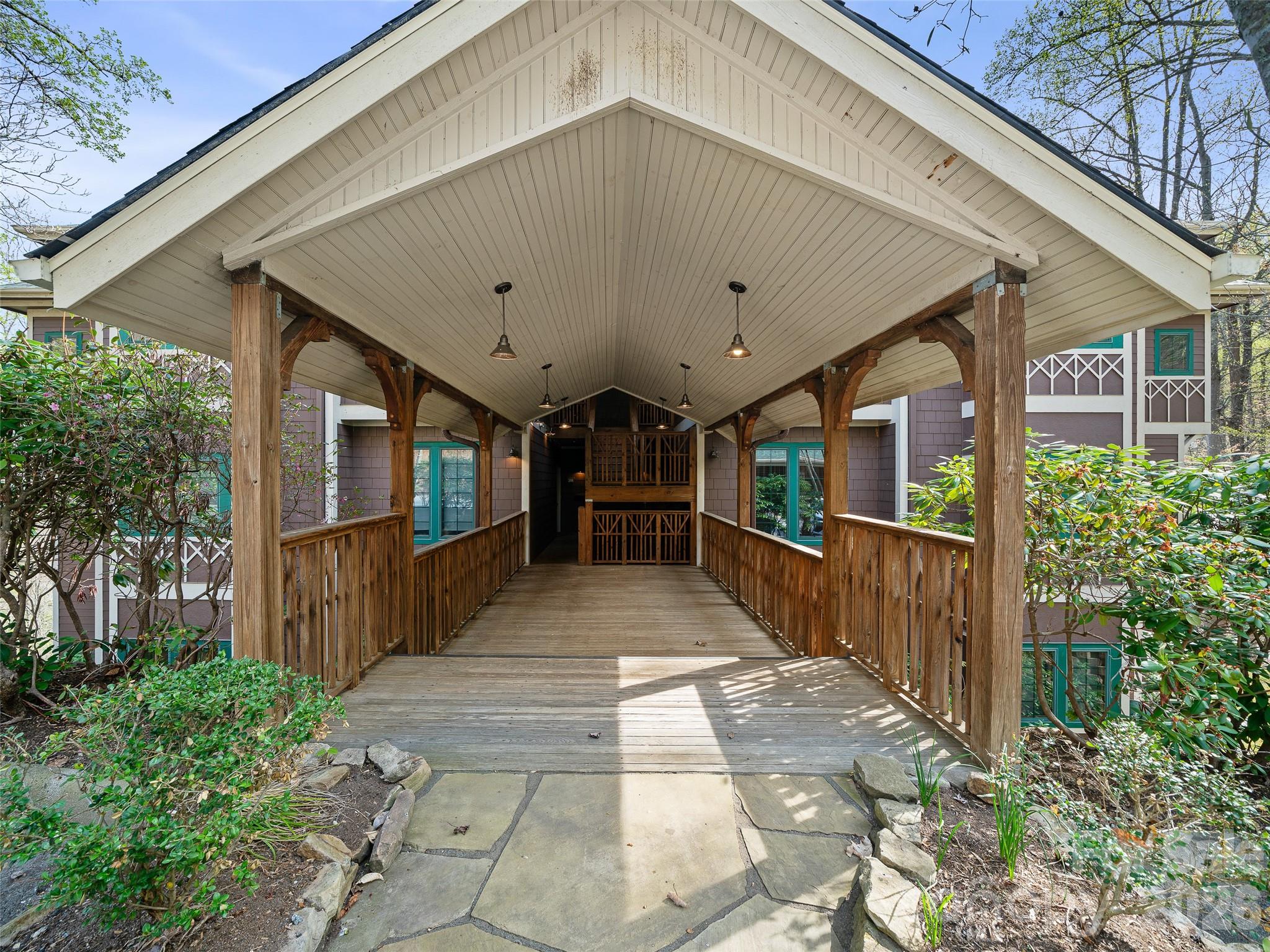81 Creekside Way Burnsville NC 28714