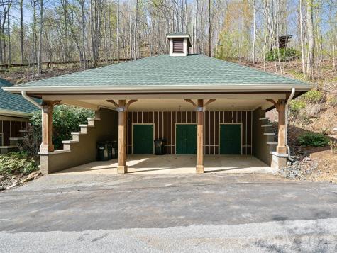 81 Creekside Way Burnsville NC 28714