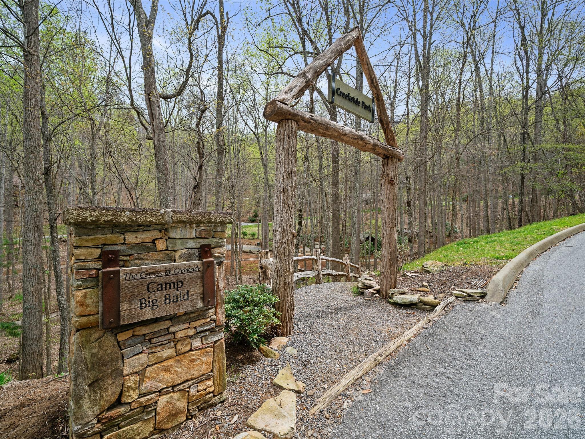 81 Creekside Way Burnsville NC 28714