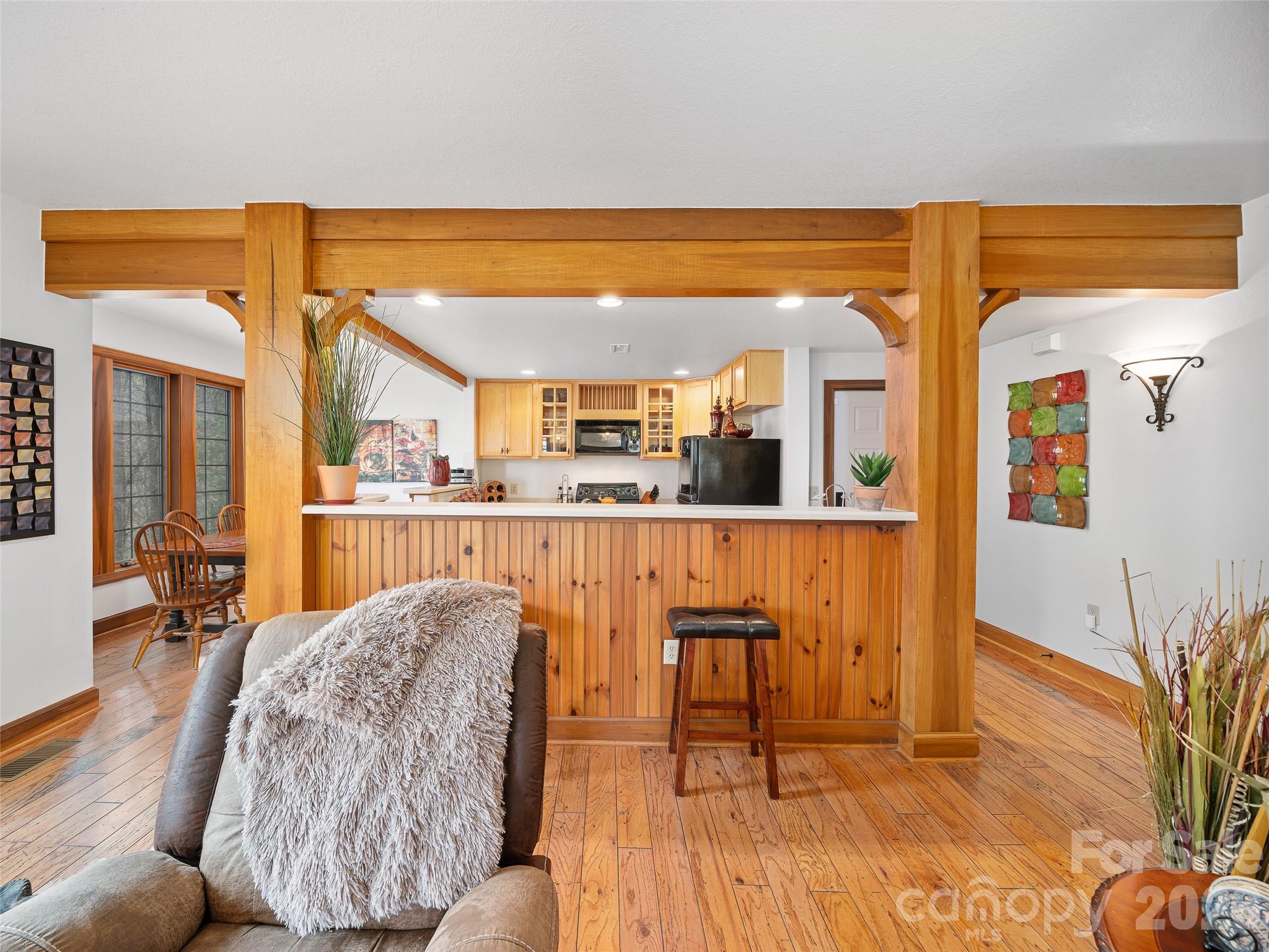 81 Creekside Way Burnsville NC 28714