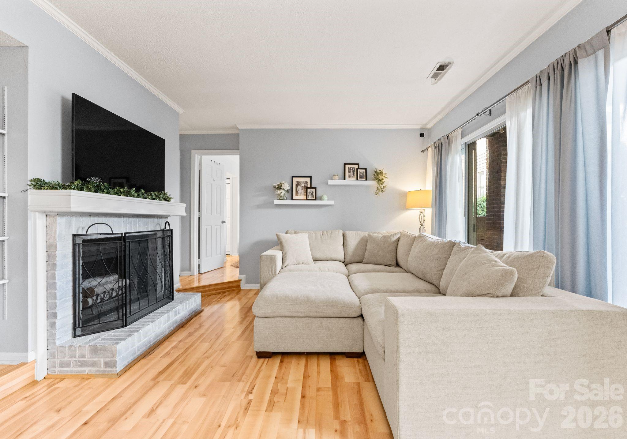 1109 E Morehead Street Charlotte NC 28204