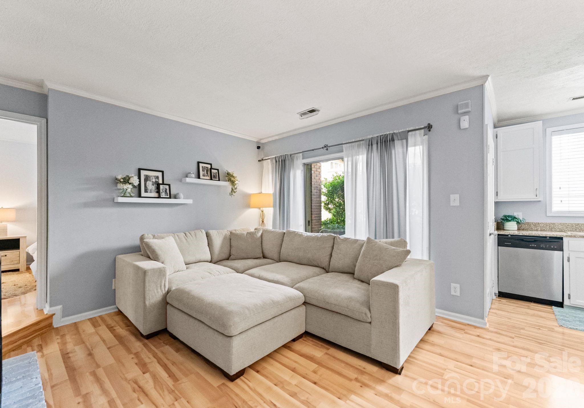 1109 E Morehead Street Charlotte NC 28204