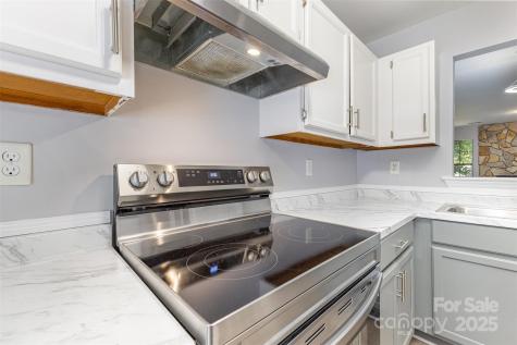 6319 Windsor Gate Lane Charlotte NC 28215