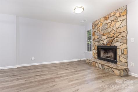 6319 Windsor Gate Lane Charlotte NC 28215