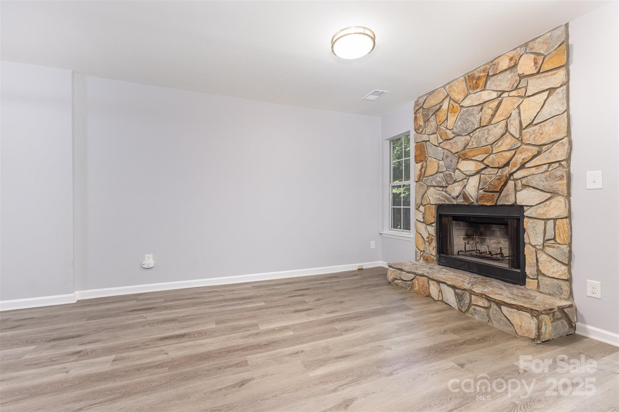 6319 Windsor Gate Lane Charlotte NC 28215