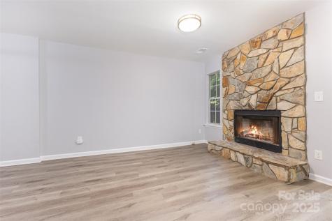 6319 Windsor Gate Lane Charlotte NC 28215