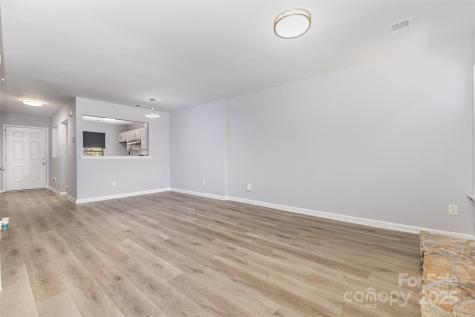6319 Windsor Gate Lane Charlotte NC 28215