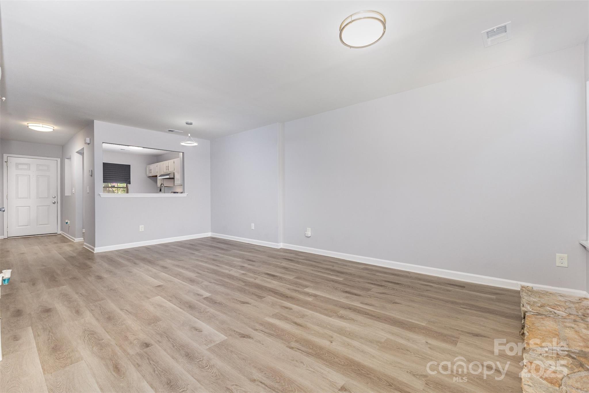 6319 Windsor Gate Lane Charlotte NC 28215