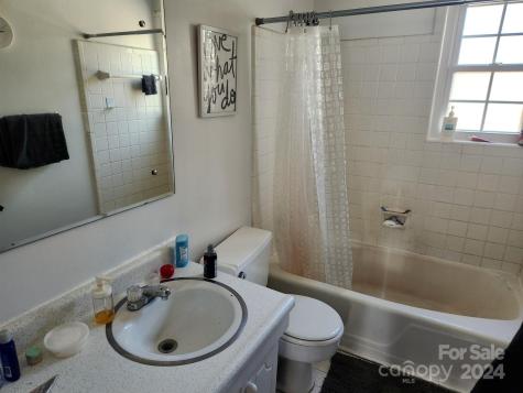 916 Mcalway Road Charlotte NC 28211